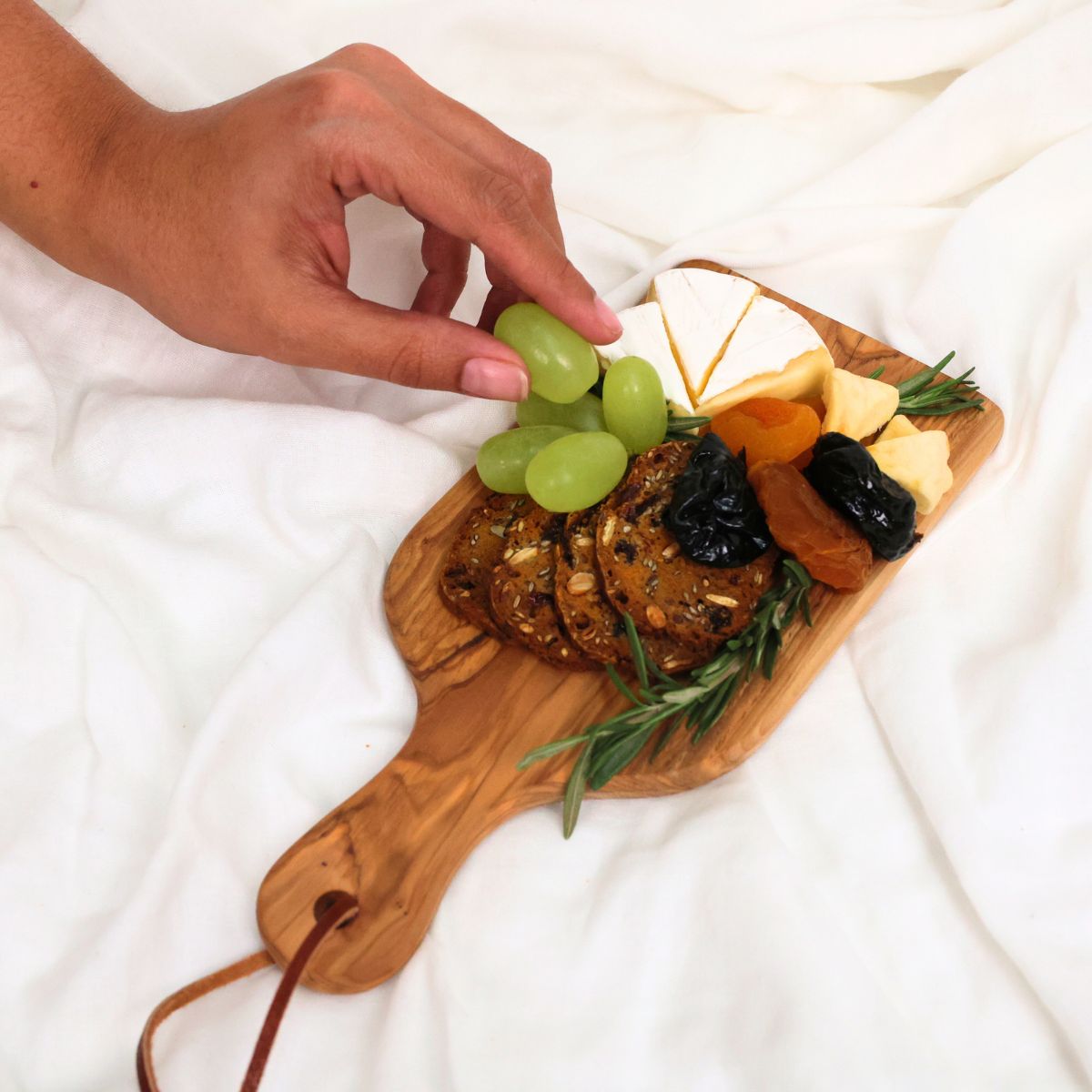 Olive Wood Cheese Board Homeware Trade Sign Company (Holylandia)