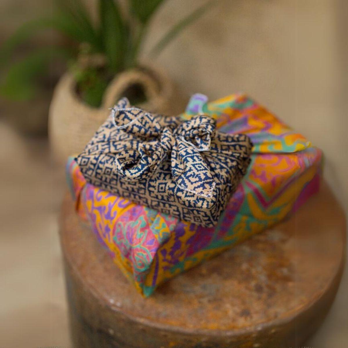 Set of 4 Recycled Sari Gift Wraps Wrapping Namaste Fair trade